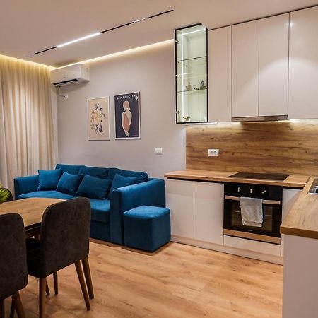 Hidden Gem Tirana 2Br Comfort In Historic Zone Exteriör bild